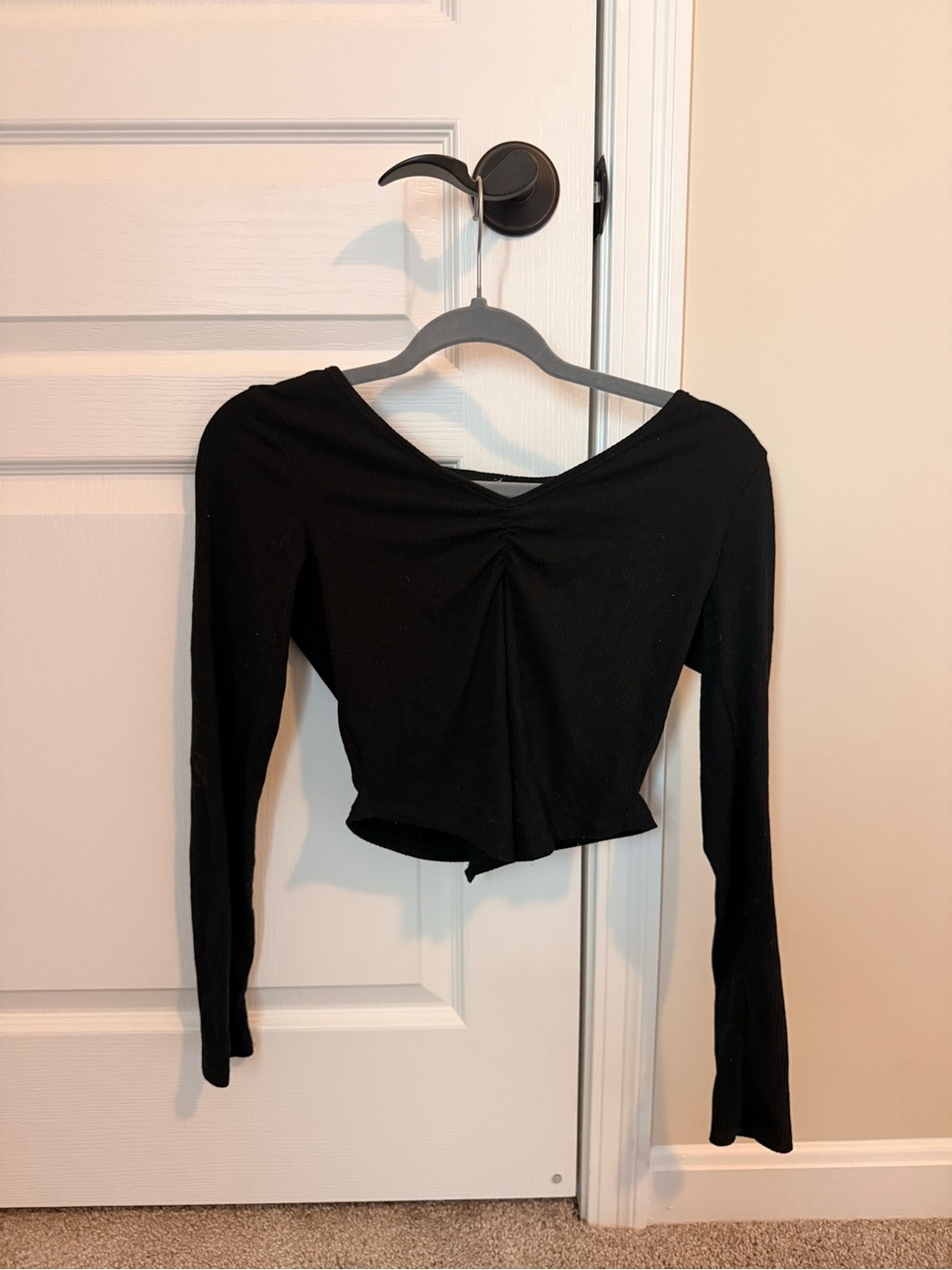 Black Long-Sleeve Twist-Front Women's Top